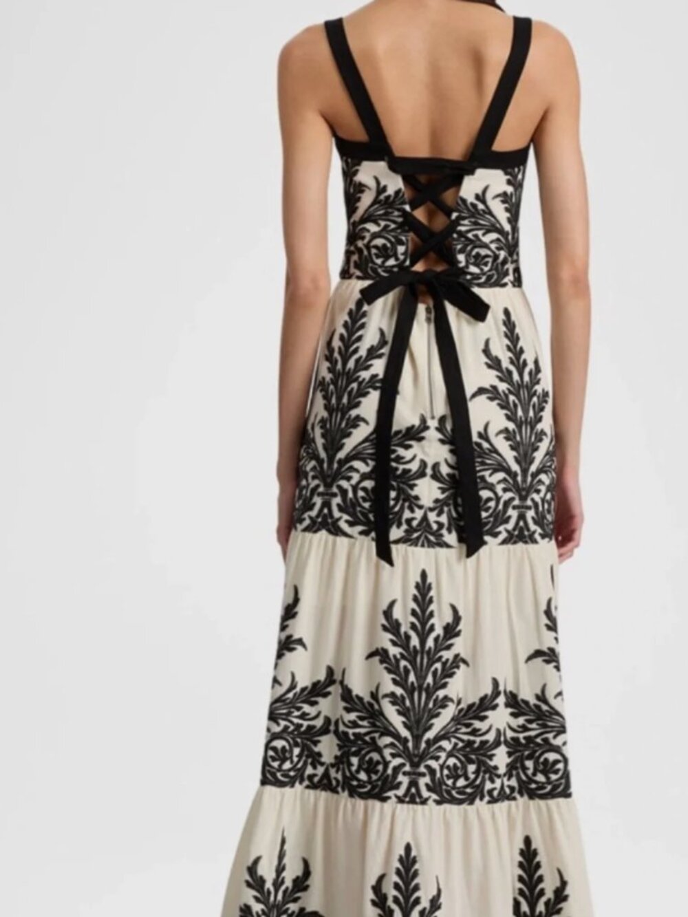 Alice + Olivia White Tiered Maxi Dress with Corset Back - Never worn size 12 - Picture 4 of 8